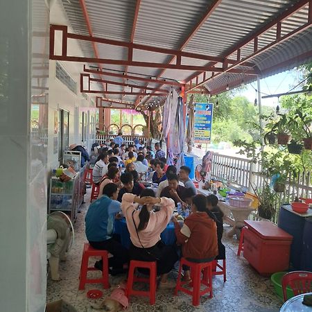 Nhà Nghỉ NgọC PhuọNg Hon Son Hotel Lai Son Exterior foto