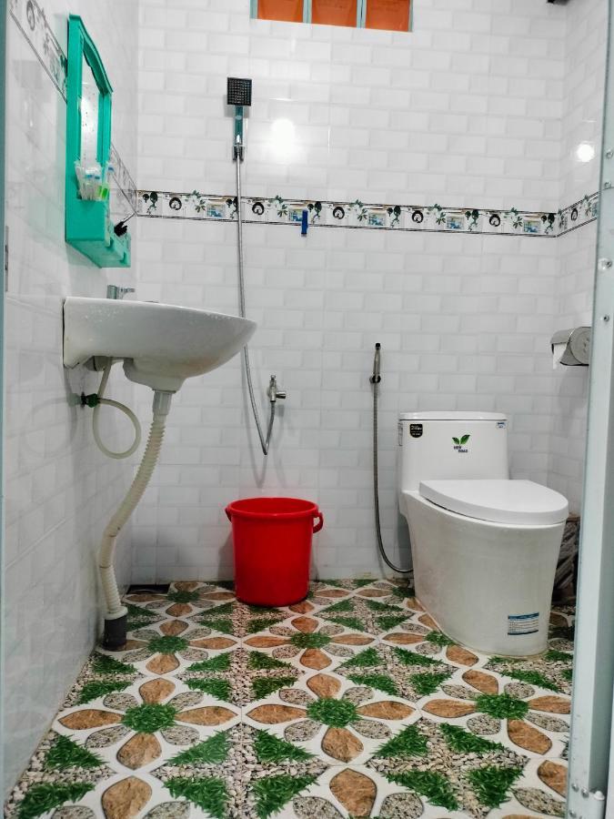 Nhà Nghỉ NgọC PhuọNg Hon Son Hotel Lai Son Exterior foto