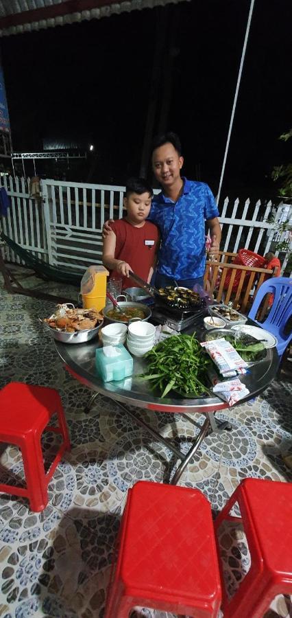 Nhà Nghỉ NgọC PhuọNg Hon Son Hotel Lai Son Exterior foto