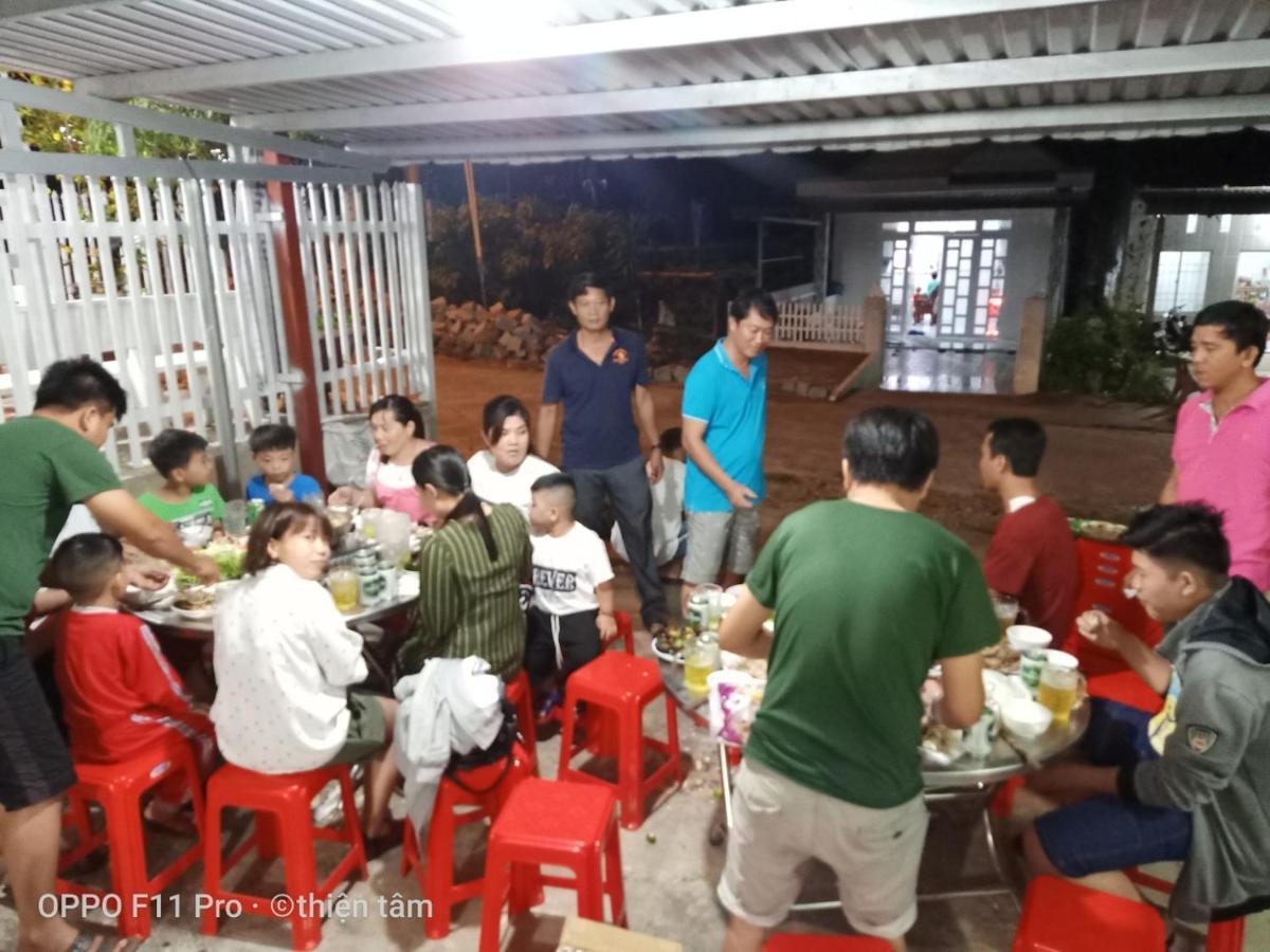 Nhà Nghỉ NgọC PhuọNg Hon Son Hotel Lai Son Exterior foto